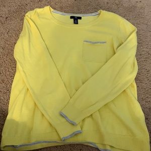 Gap sweater